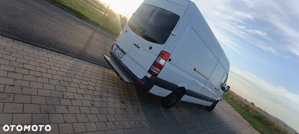 Mercedes-Benz Sprinter - 8