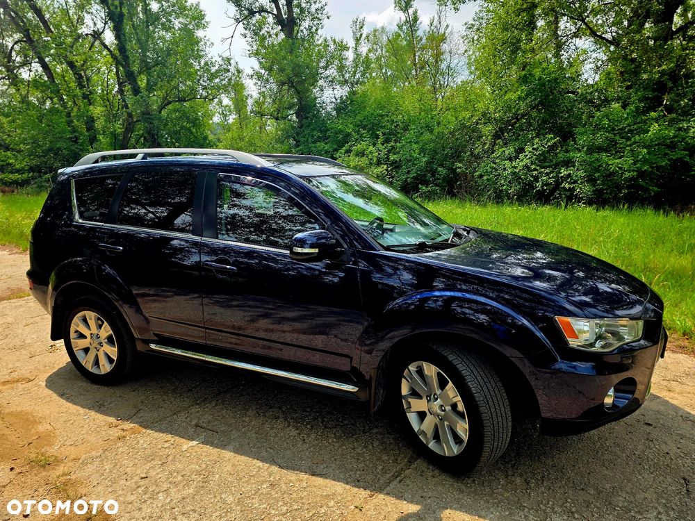 Mitsubishi Outlander - 9
