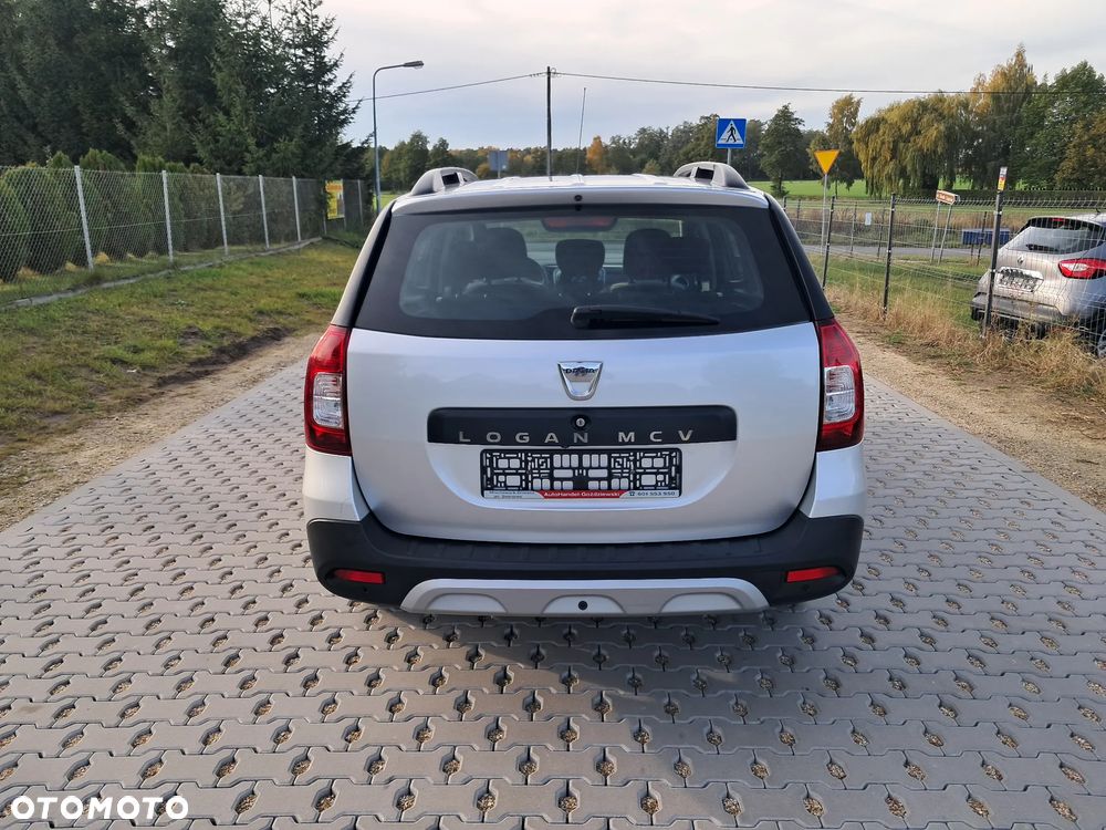 Dacia Logan TCe 90 S&S Stepway Celebration - 7