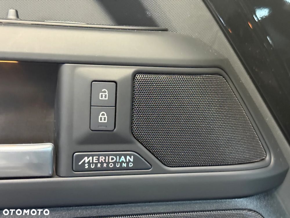 Land Rover Defender 110 D250 X-Dynamic HSE - 14