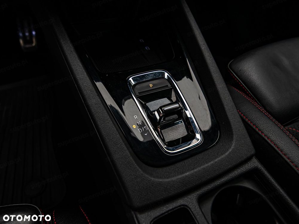 Skoda Octavia 2.0 TSI RS DSG - 24