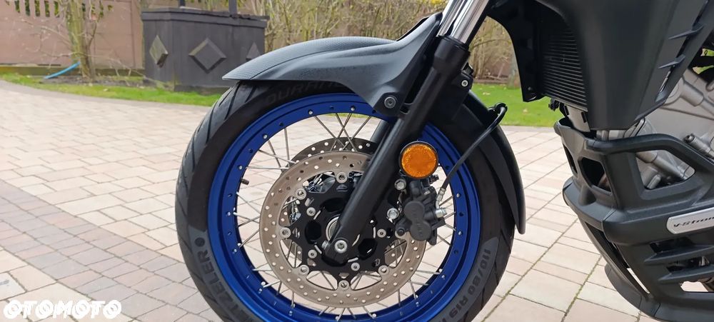 Suzuki V-STROM - 38