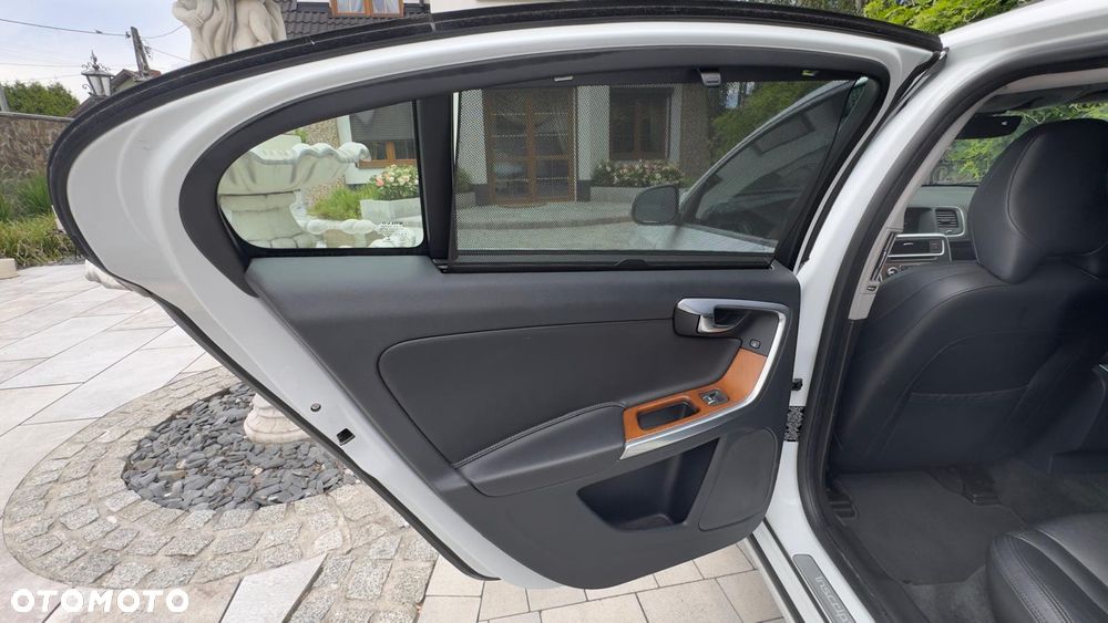 Volvo S60 - 17