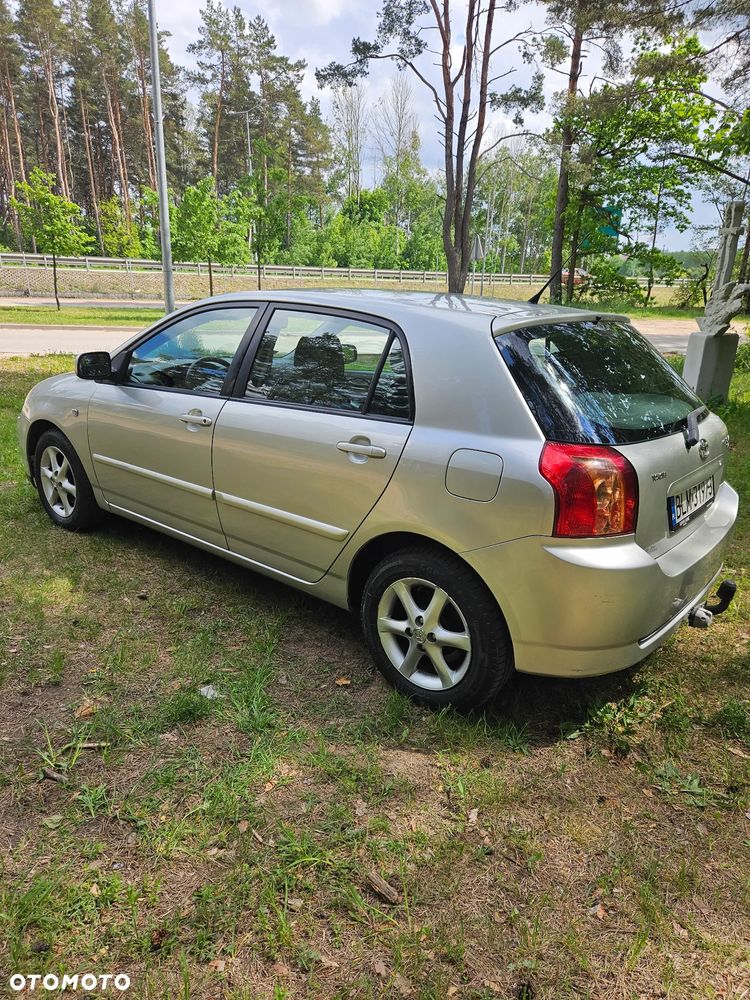 Toyota Corolla 1.4 D-4D Luna - 3