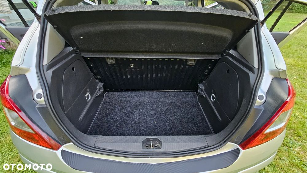 Opel Corsa - 12