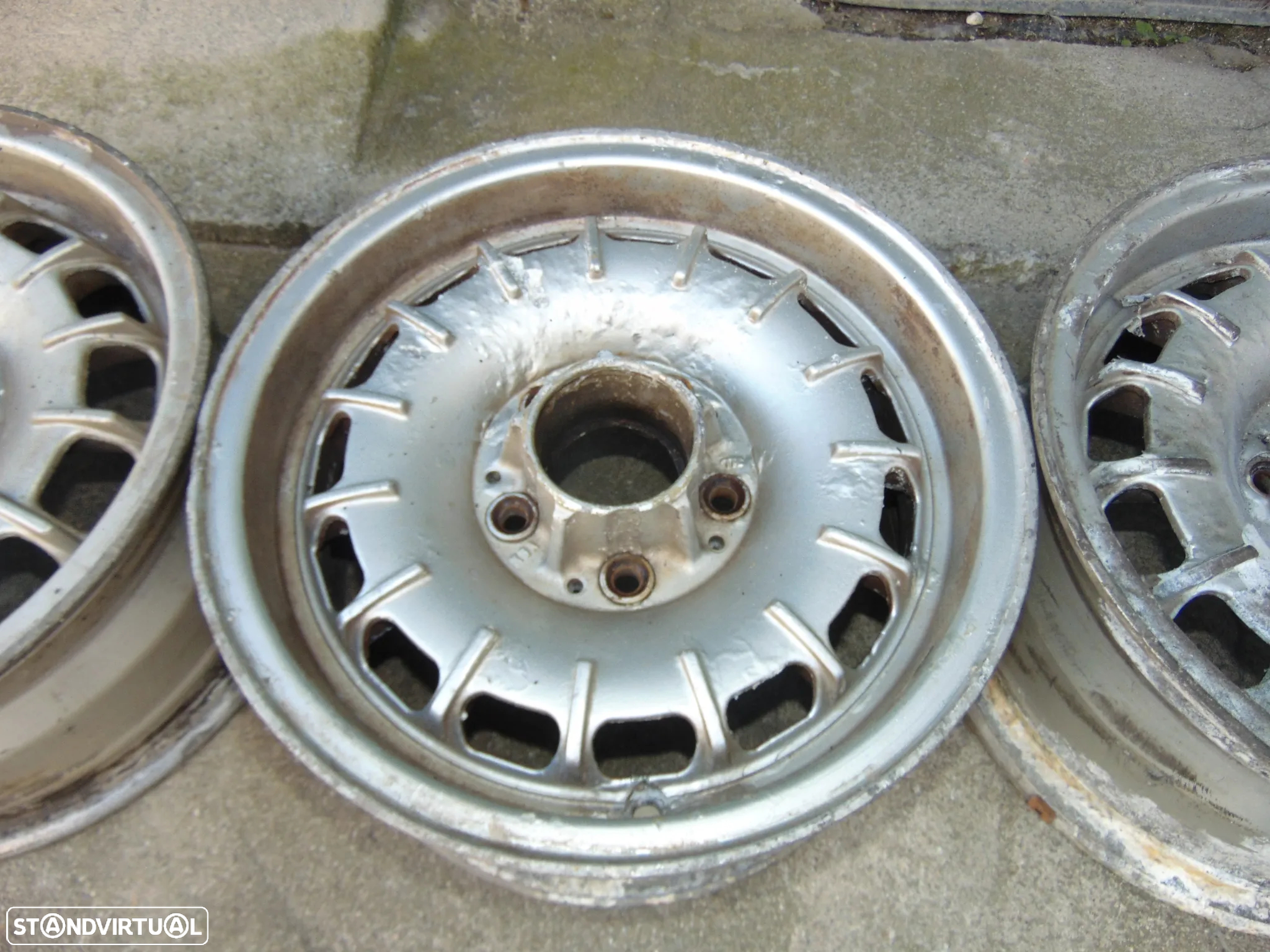 Mercedes W123/W114/115 jantes especiais - 3