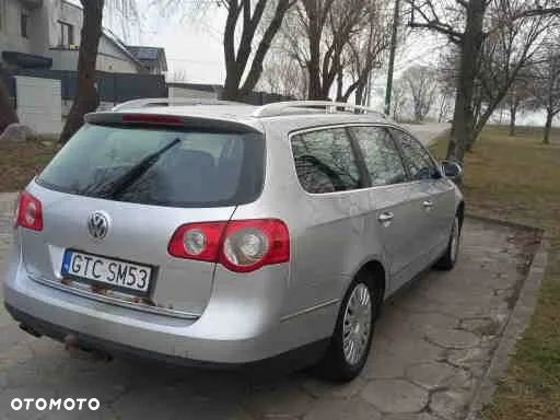Volkswagen Passat 2.0 TDI Comfortline - 4