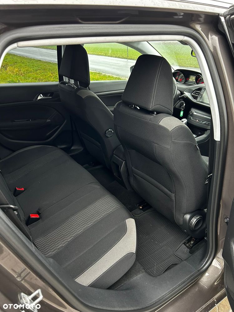 Peugeot 308 1.2 PureTech Active S&S - 11