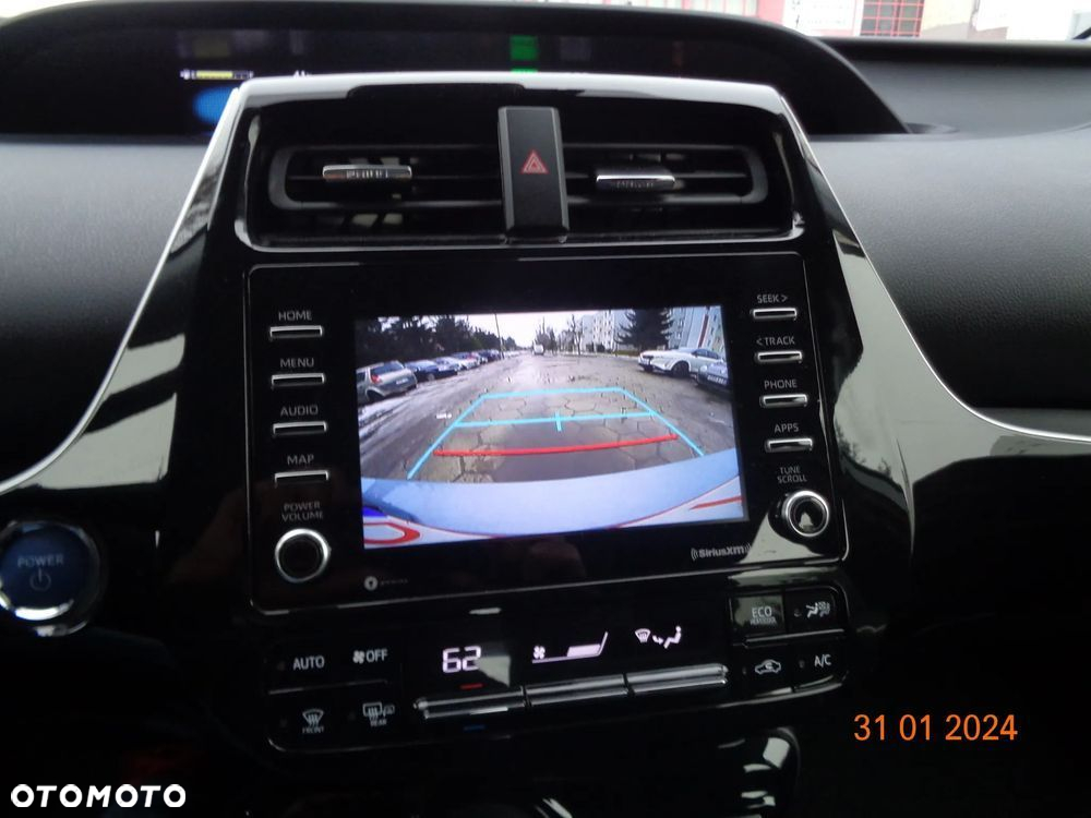 Toyota Prius - 13