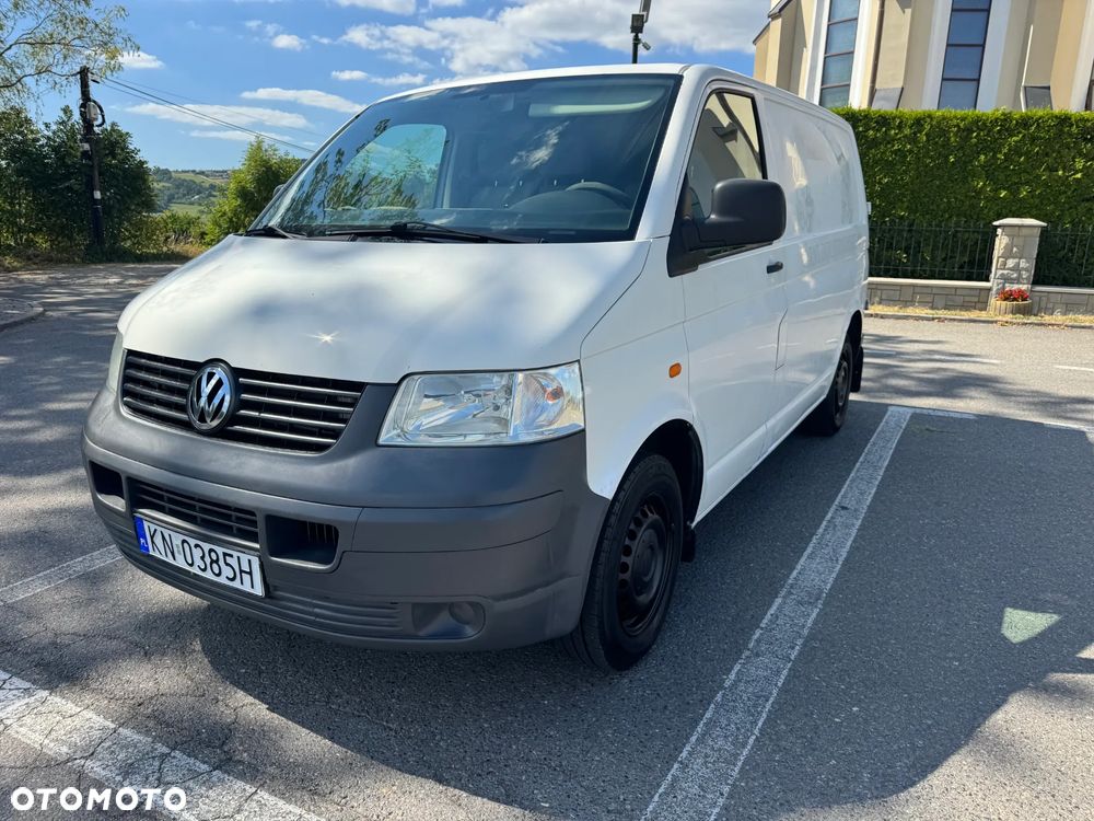 Volkswagen Transporter - 1