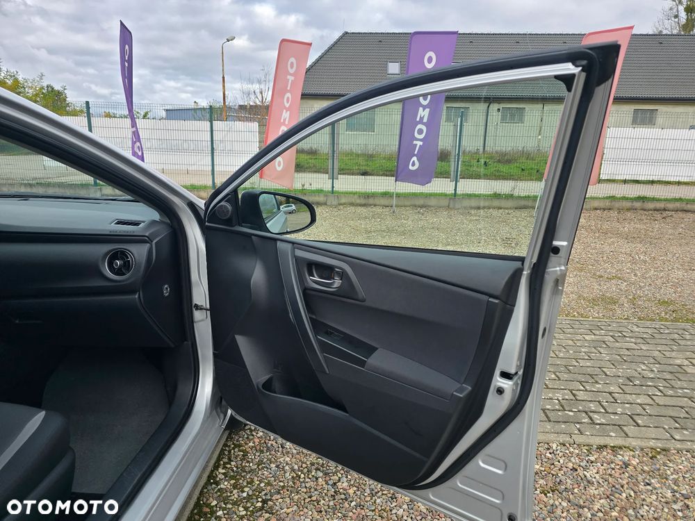 Toyota Auris 1.33 VVT-i Life - 14