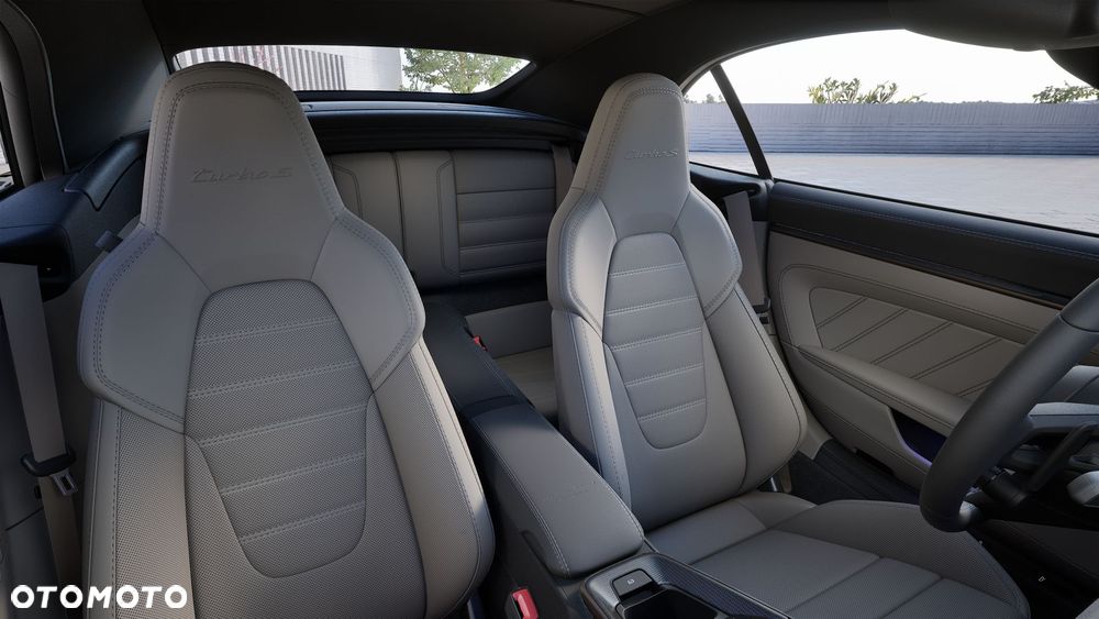 Porsche 911 Turbo S - 4