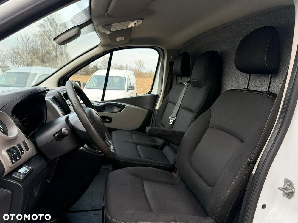 Renault Trafic - 15