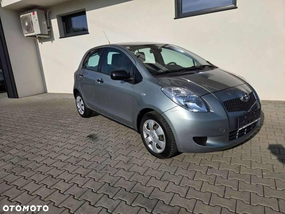 Toyota Yaris - 5