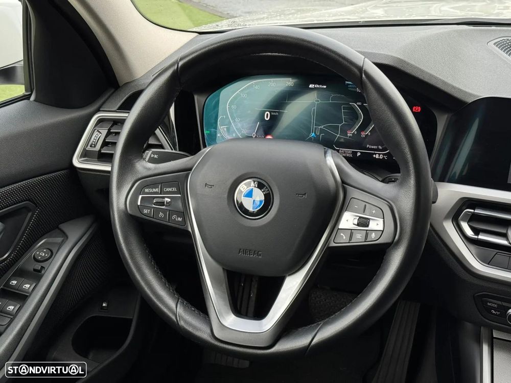 BMW 330 e Corporate Edition Auto - 23
