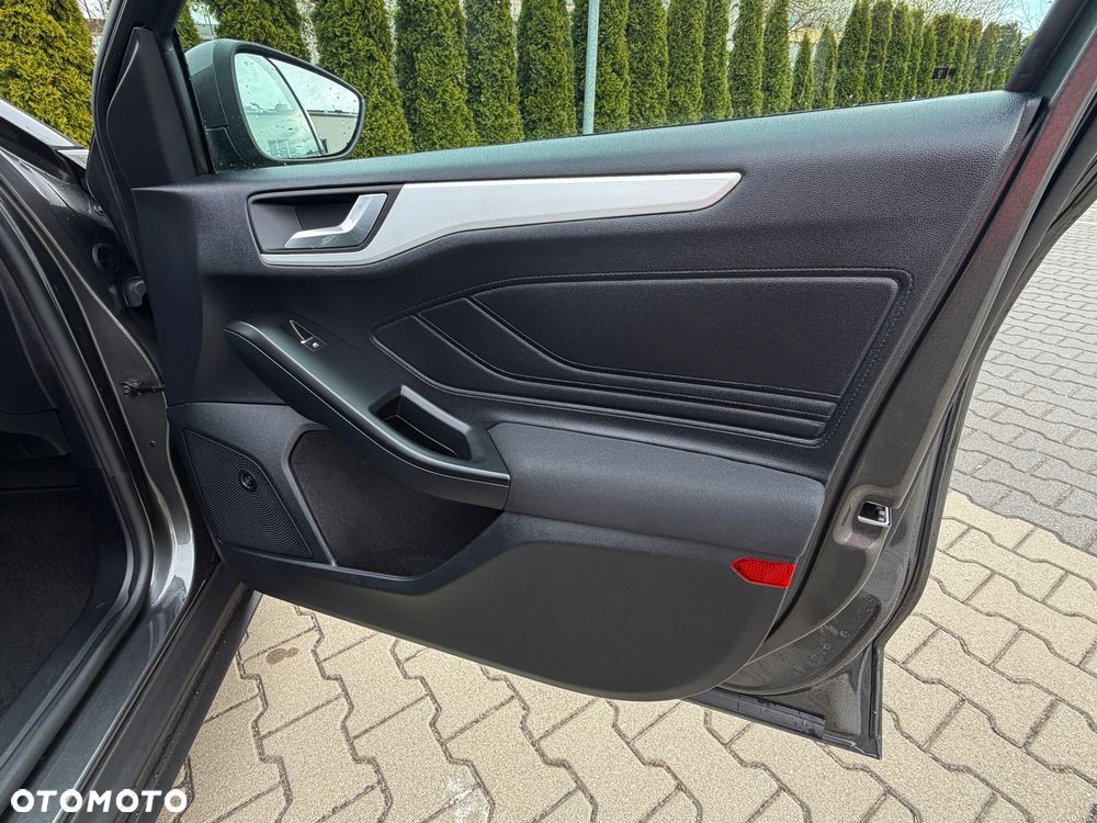 Ford Focus 1.5 EcoBlue STart-Stopp-System TITANIUM - 30