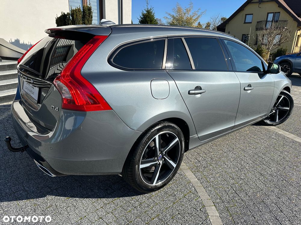 Volvo V60 D4 Geartronic Summum - 12