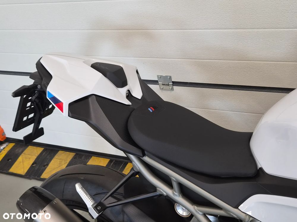 BMW S - 21