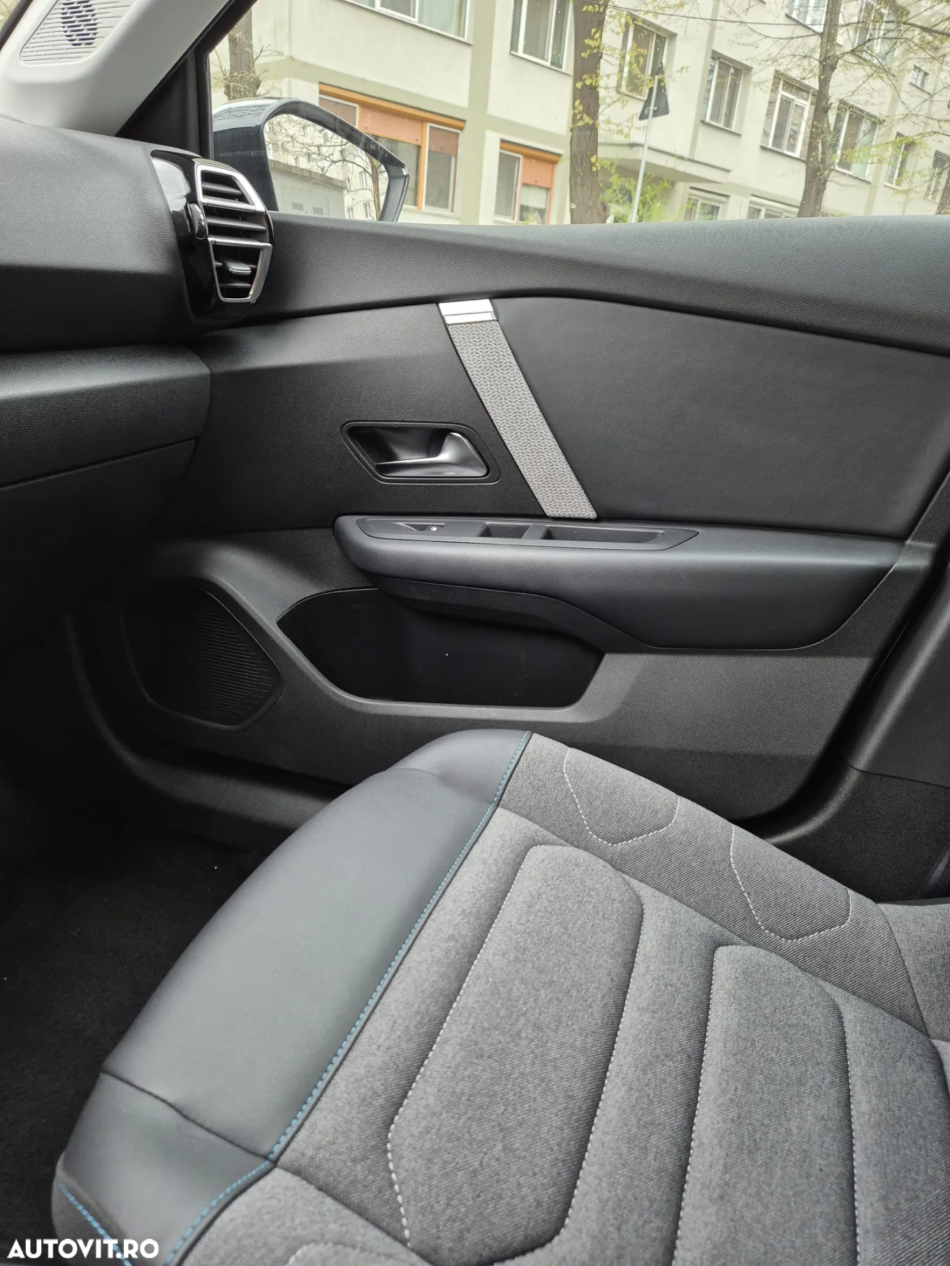 Citroën C4 1.2 PureTech 130 S&S EAT8 PLUS - 13