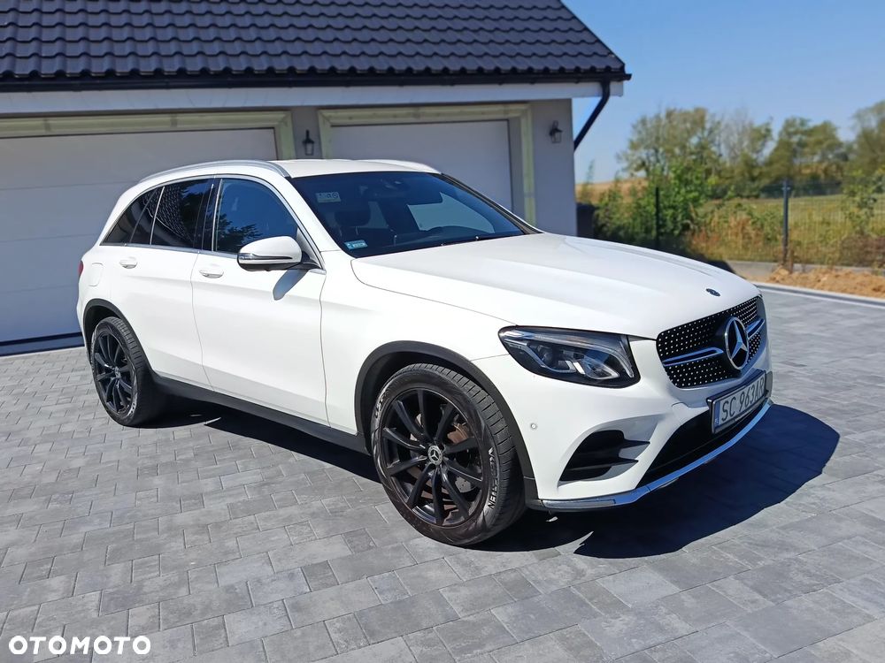 Mercedes-Benz GLC - 12