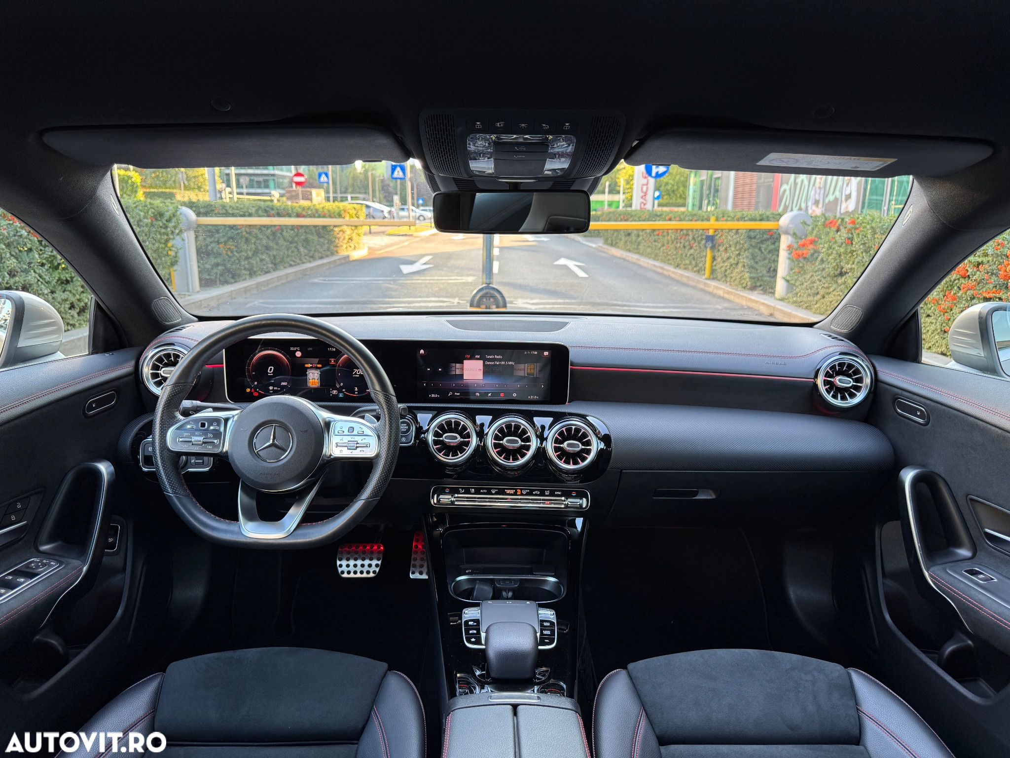 Mercedes-Benz CLA 220 Shooting Brake 7G-DCT AMG Line - 33
