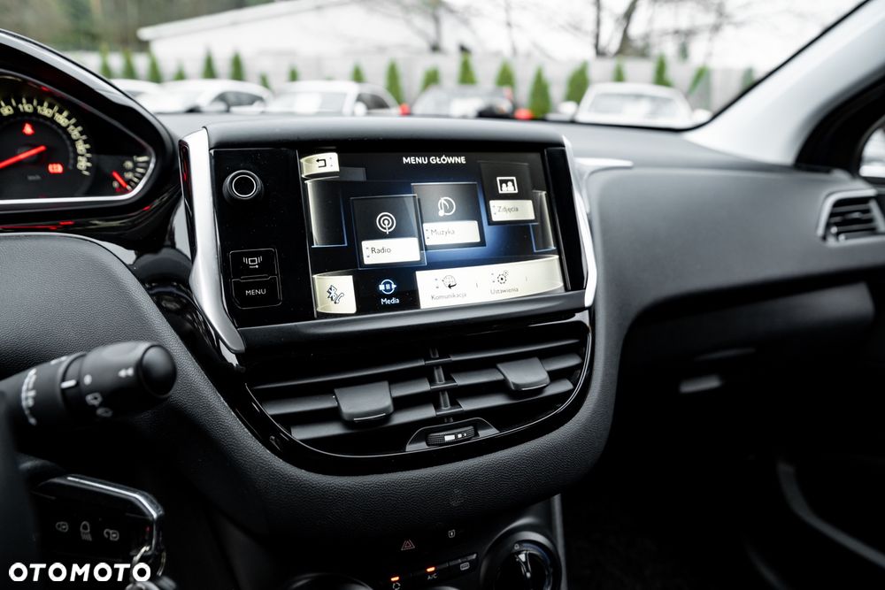 Peugeot 208 PureTech 82 Allure - 30