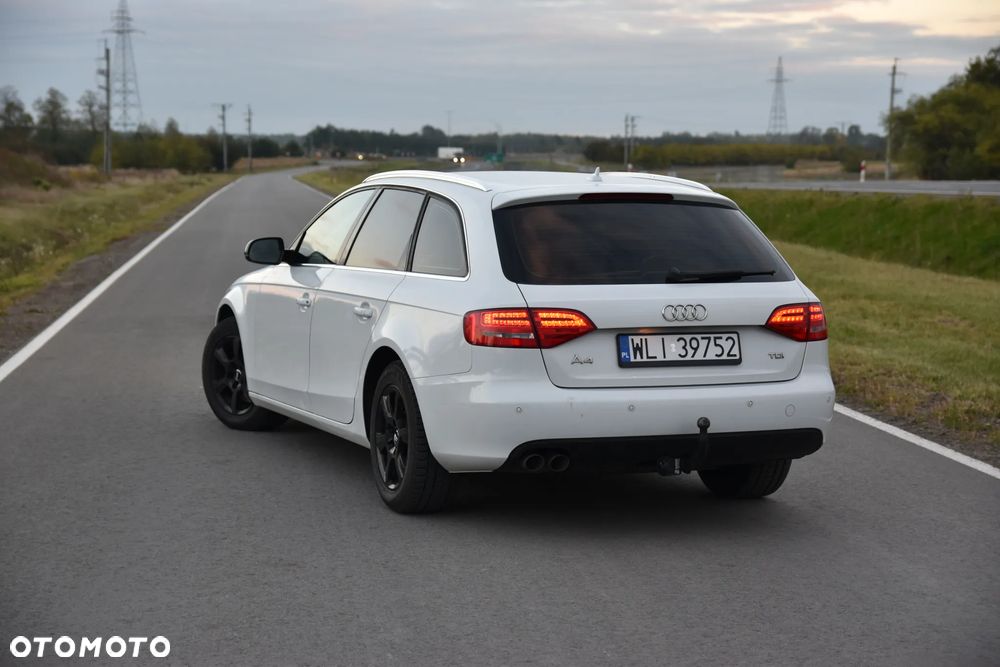 Audi A4 Avant 2.0 TDI DPF Attraction - 4