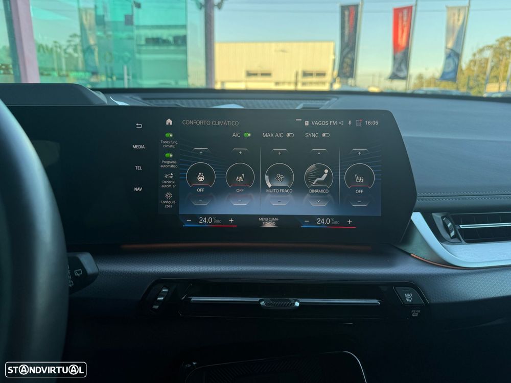 BMW iX1 xDrive30 Pack Desportivo M - 16