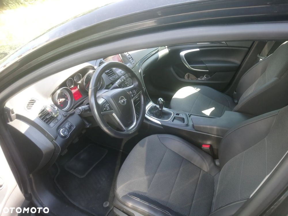 Opel Insignia 2.0 T Cosmo 4x4 - 9