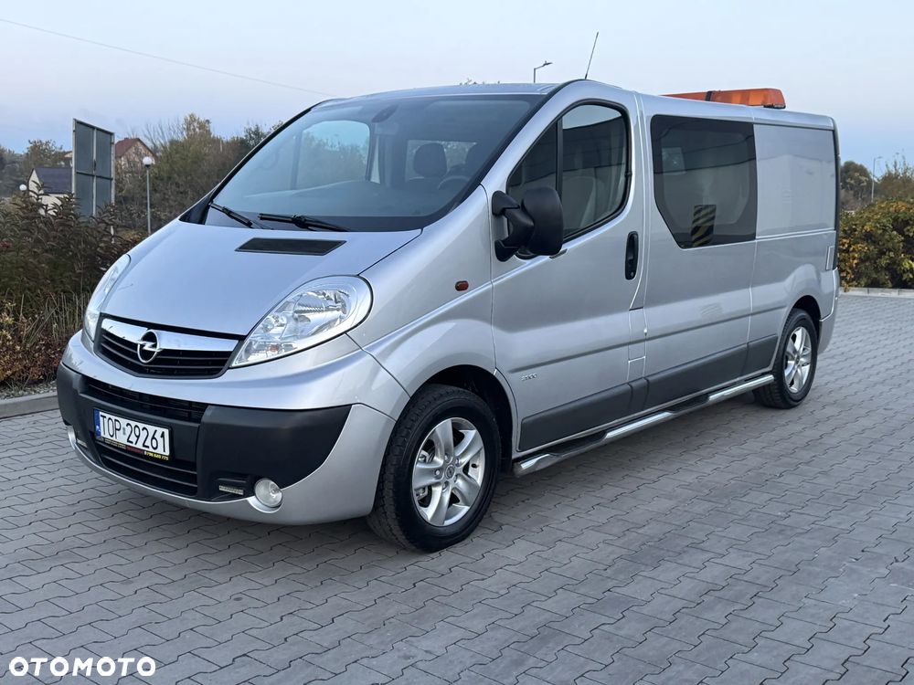 Opel Vivaro - 18