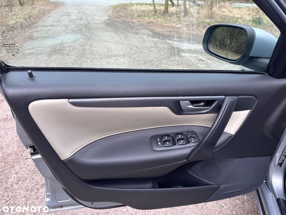 Volvo S60 2.4 Summum - 11