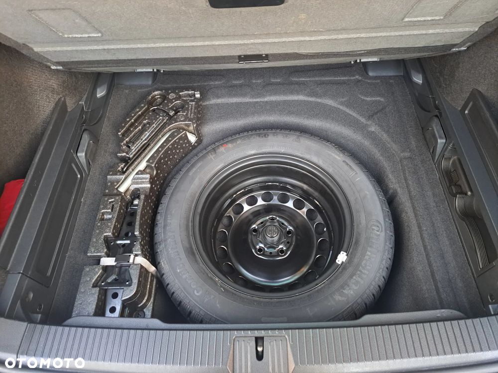Volkswagen Passat Variant 2.0 TDI SCR Comfortline - 30