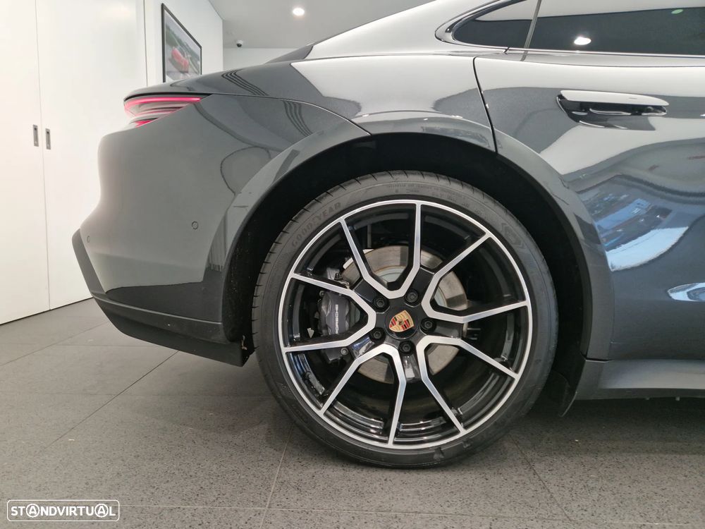 Porsche Taycan Standard - 14