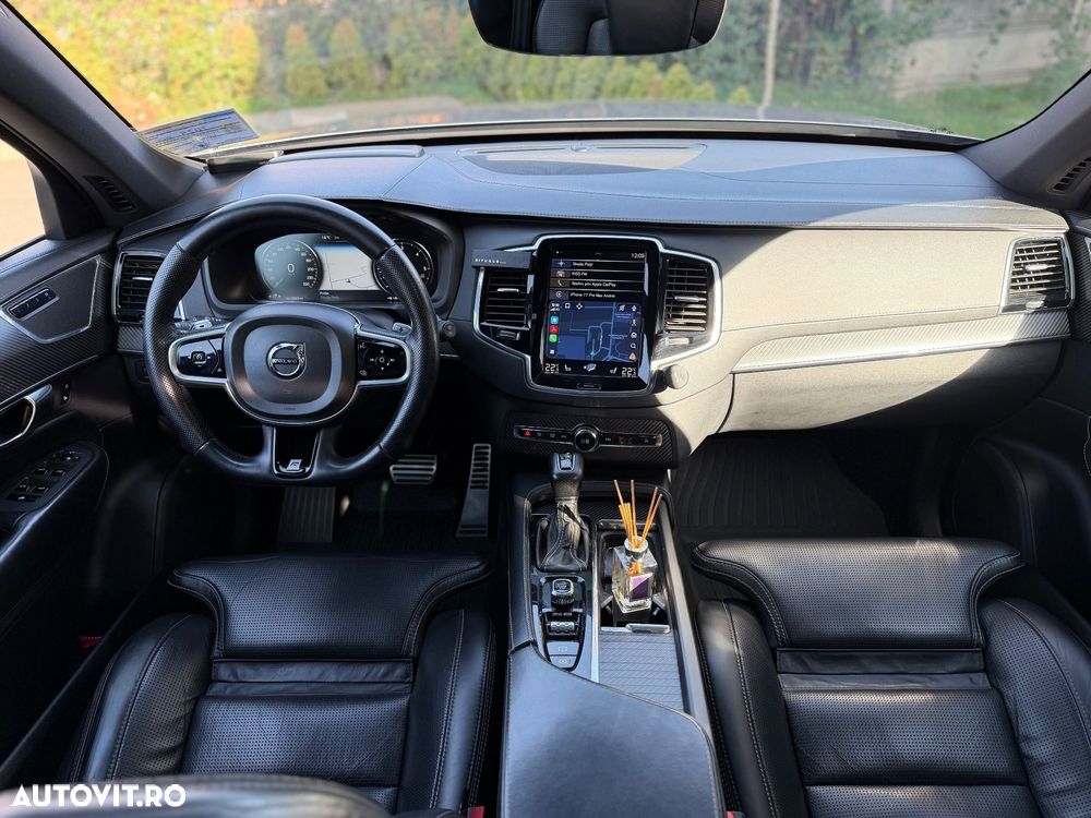 Volvo XC 90 - 8