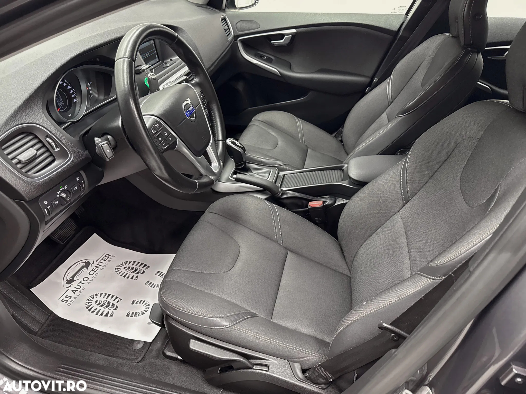 Volvo V40 Cross Country D2 Powershift Momentum - 19