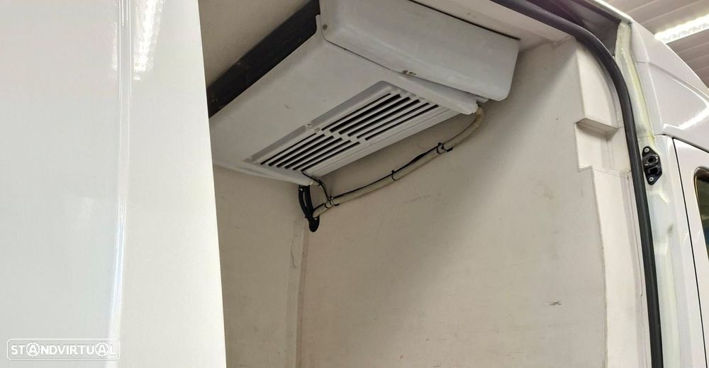 Mercedes-Benz SPRINTER - 12