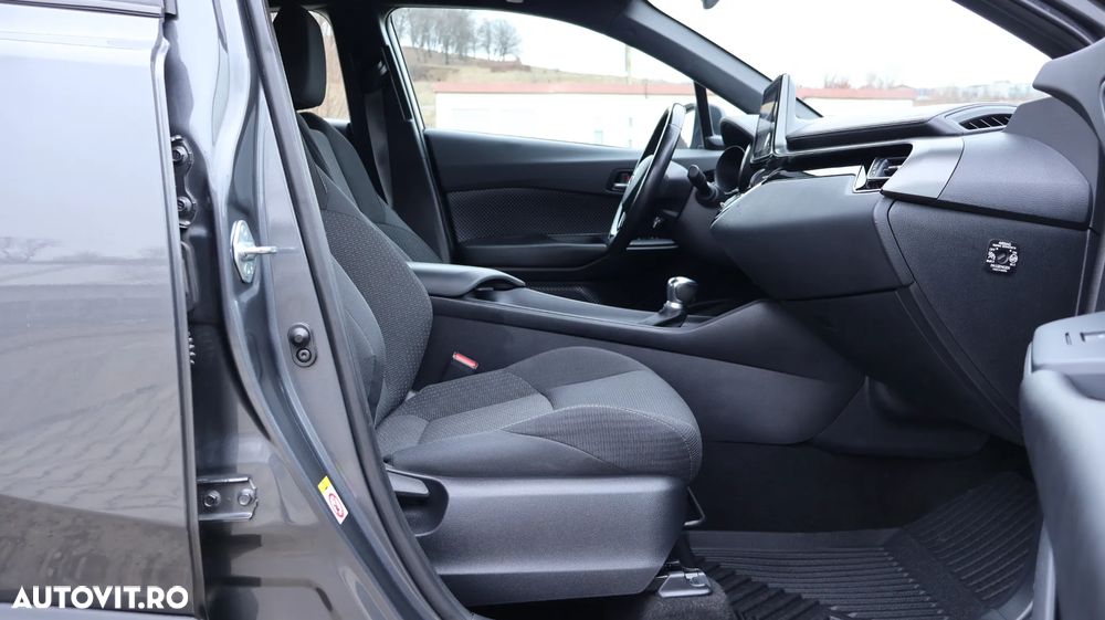 Toyota C-HR Business-Edition - 10