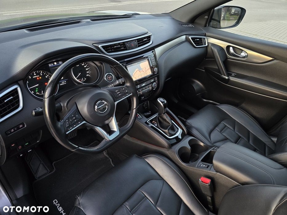 Nissan Qashqai 1.3 DIG-T DCT TEKNA - 24