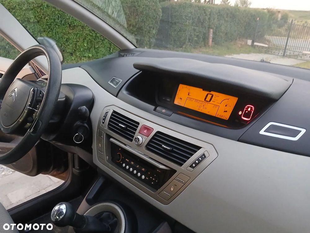 Citroën C4 Picasso 1.8i Impress - 31