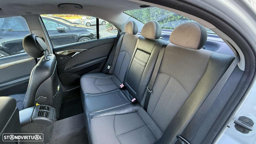 Mercedes-Benz E 220 CDI Avantgarde - 12