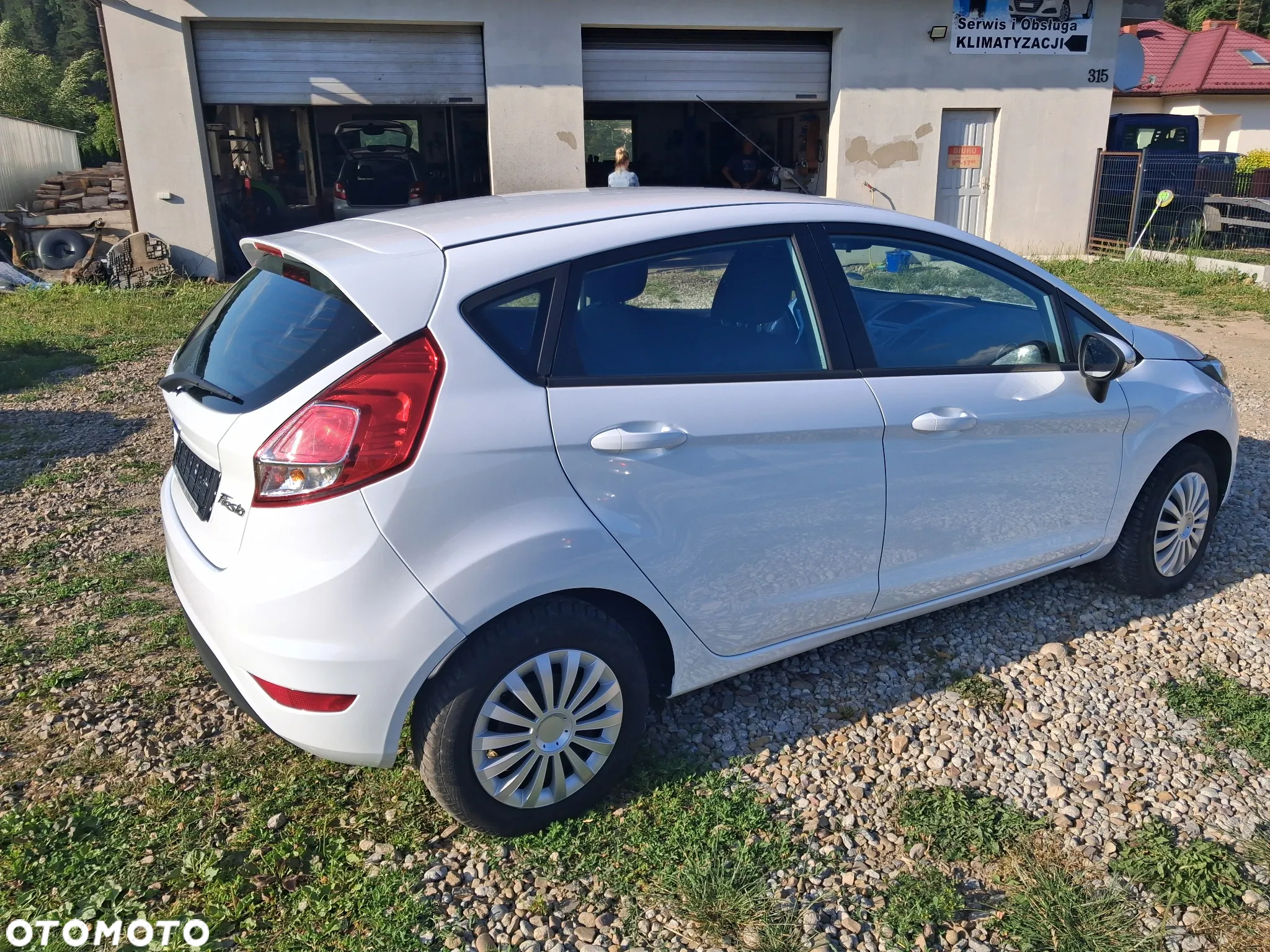 Ford Fiesta 1.5 TDCi Ambiente - 5