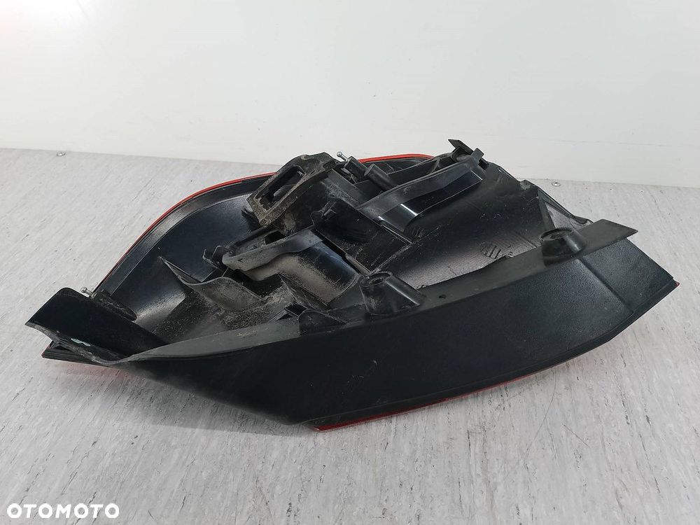 LAMPA TYLNA LEWA RENAULT GRAND SCENIC II 8200474328-B - 3