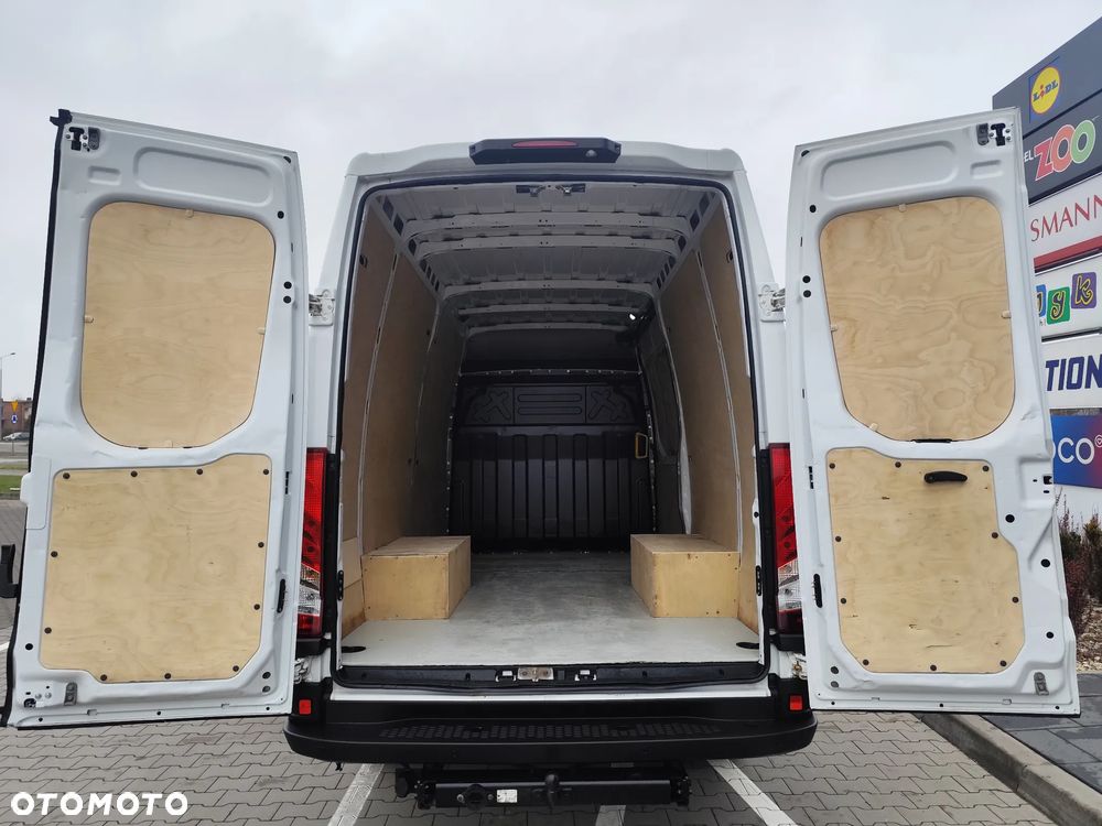 Iveco Daily 35C15 - 15