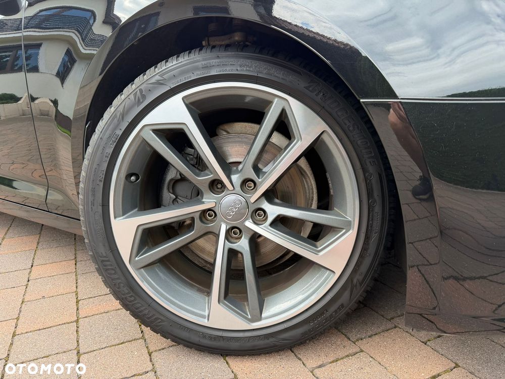 Audi A4 Avant 2.0 TFSI ultra S tronic sport - 28