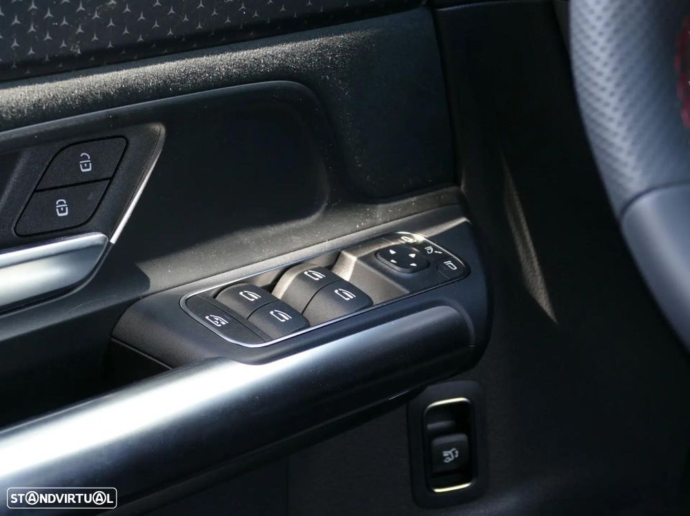 Mercedes-Benz EQA 250+ AMG Line - 37