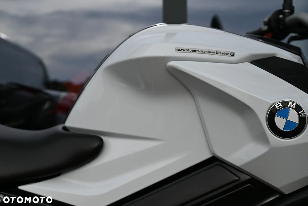 BMW F - 30