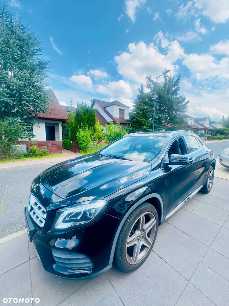 Mercedes-Benz GLA 200 7G-DCT AMG Line - 4