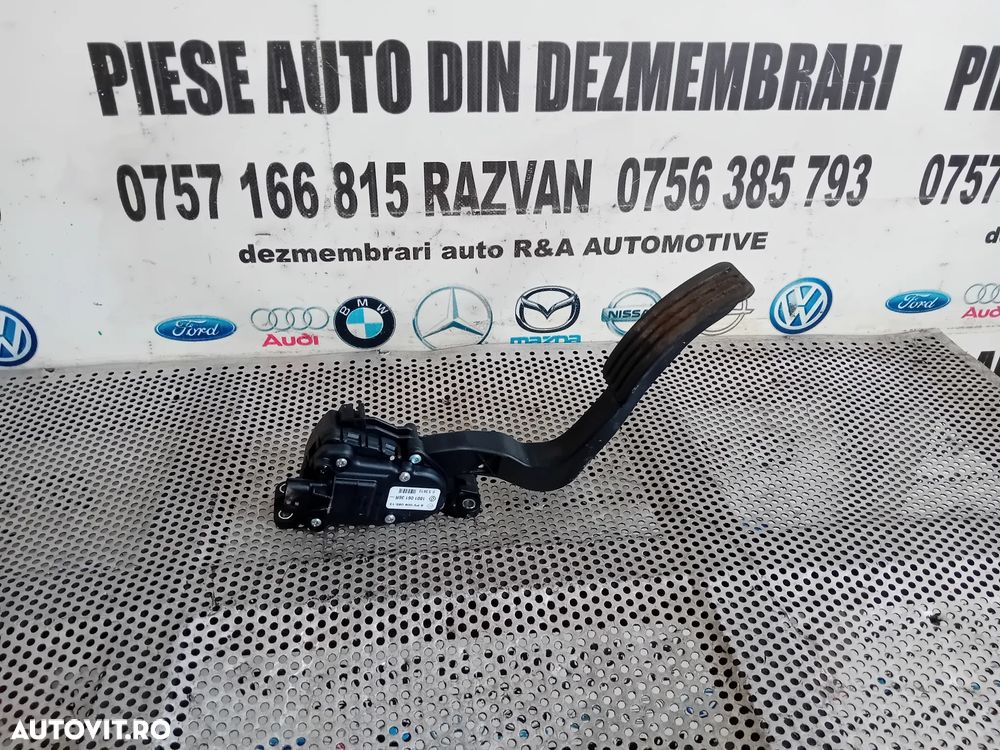 Pedala Acceleratie Dacia Duster 1.5 Dci Motor K9KR858 Cutie Manuala 4X4 TL8B005 Cod 18010613R - 1
