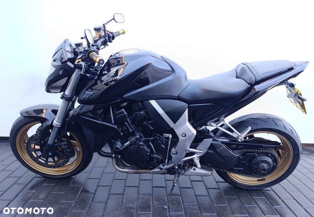 Honda CB - 4