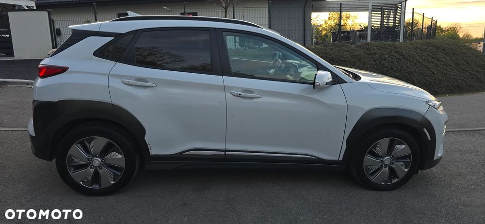 Hyundai Kona Premium - 19